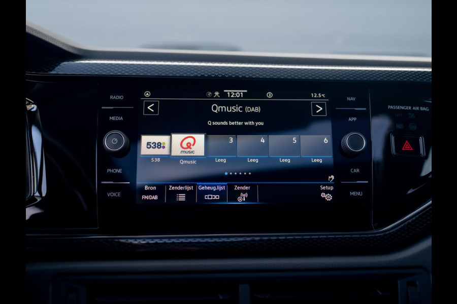 Volkswagen Taigo 1.0 TSI Life Business | Panodak | IQ Light | Keyless | Prijs Rijklaar!!