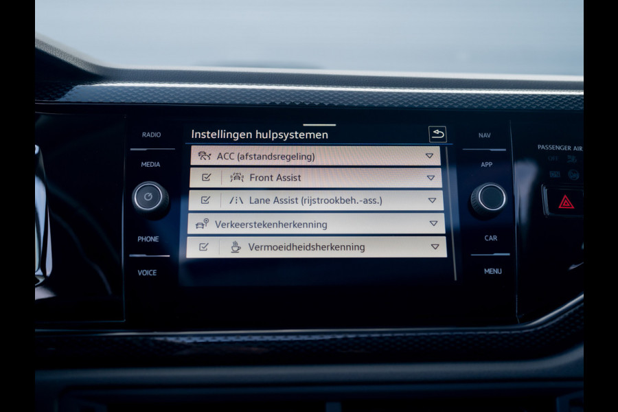 Volkswagen Taigo 1.0 TSI Life Business | Panodak | IQ Light | Keyless | Prijs Rijklaar!!