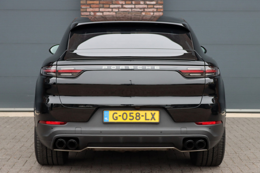 Porsche Cayenne Coupé 3.0 Aut8 | Luchtvering | Panoramadak | BOSE | Trekhaak | Leder | Memory | Stoelverwarming V+A | PDLS | Sport-Chrono-pakket | Soft-Close | Verwarmd Stuurwiel |