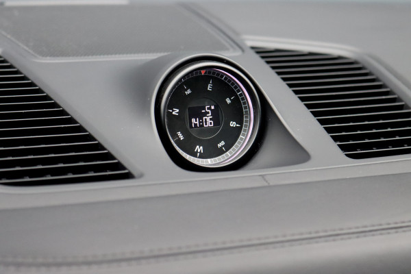 Porsche Cayenne Coupé 3.0 Aut8 | Luchtvering | Panoramadak | BOSE | Trekhaak | Leder | Memory | Stoelverwarming V+A | PDLS | Sport-Chrono-pakket | Soft-Close | Verwarmd Stuurwiel |