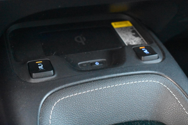 Toyota Corolla Touring Sports 1.8 Hybrid Dynamic | CAMERA | STOELVERWARMING | APPLE CARPLAY | ANDROID AUTO | NAP | ADAPT. CRUISE