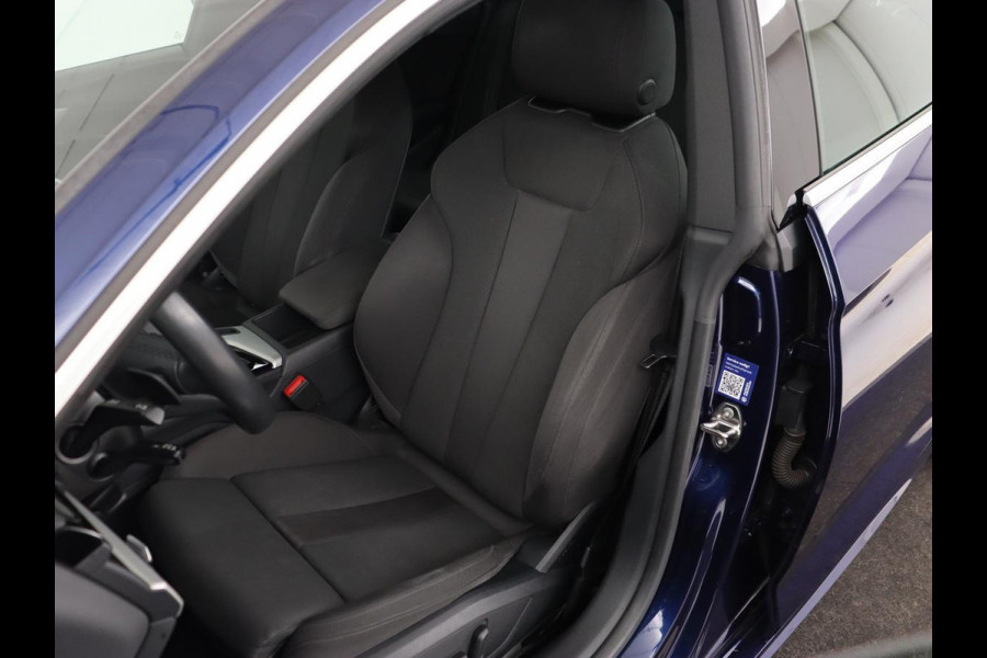 Audi A5 35 TFSI Business Edition | Matrix LED | Elektrische stoelen | Trekhaak | Park Assist | Virtual Cockpit | Carplay | Camera | Sportstoelen | Navigatie | Climate control | Memory