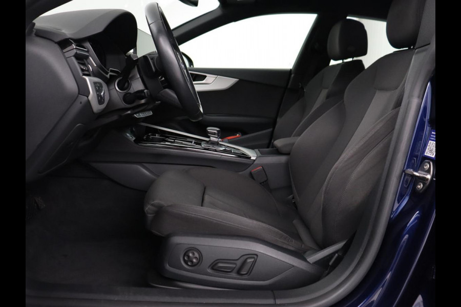 Audi A5 35 TFSI Business Edition | Matrix LED | Elektrische stoelen | Trekhaak | Park Assist | Virtual Cockpit | Carplay | Camera | Sportstoelen | Navigatie | Climate control | Memory
