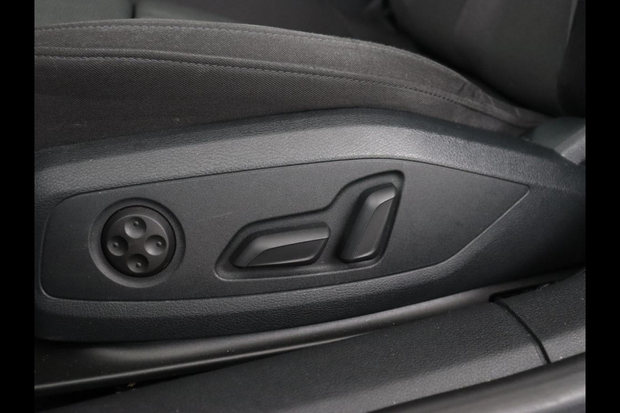 Audi A5 35 TFSI Business Edition | Matrix LED | Elektrische stoelen | Trekhaak | Park Assist | Virtual Cockpit | Carplay | Camera | Sportstoelen | Navigatie | Climate control | Memory