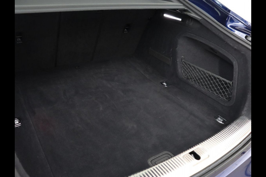 Audi A5 35 TFSI Business Edition | Matrix LED | Elektrische stoelen | Trekhaak | Park Assist | Virtual Cockpit | Carplay | Camera | Sportstoelen | Navigatie | Climate control | Memory