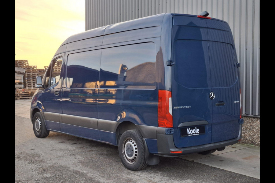 Mercedes-Benz Sprinter 311 CDI GB L2 FWD Functional 3.5T / AIRCO / CAMERA / 3 ZITS / DEALER ONDERHOUDEN / NAVI