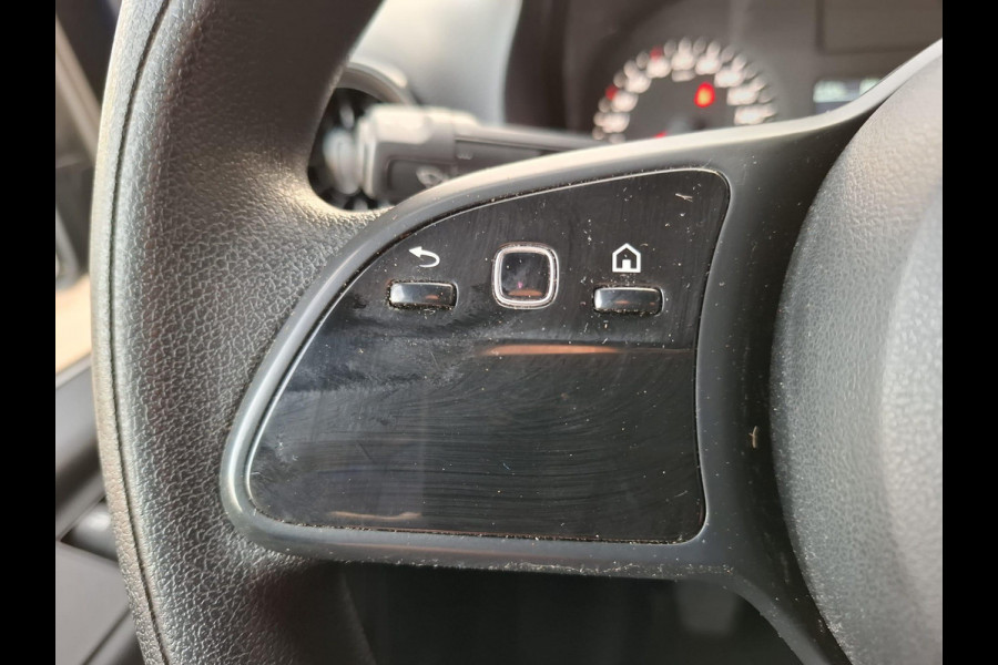 Mercedes-Benz Sprinter 311 CDI GB L2 FWD Functional 3.5T / AIRCO / CAMERA / 3 ZITS / DEALER ONDERHOUDEN / NAVI