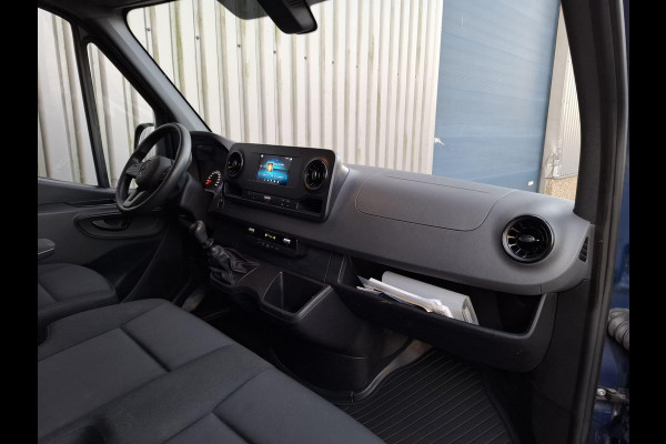Mercedes-Benz Sprinter 311 CDI GB L2 FWD Functional 3.5T / AIRCO / CAMERA / 3 ZITS / DEALER ONDERHOUDEN / NAVI