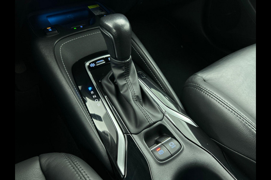 Toyota Corolla Touring Sports 1.8 Hybrid Business Plus Volledig Leder Airco ECC Navi Carplay PDC VA + Camera Adaptive Cruise Control Full LED 17" Velgen NL Auto 1e Eig. Dealer onderhouden