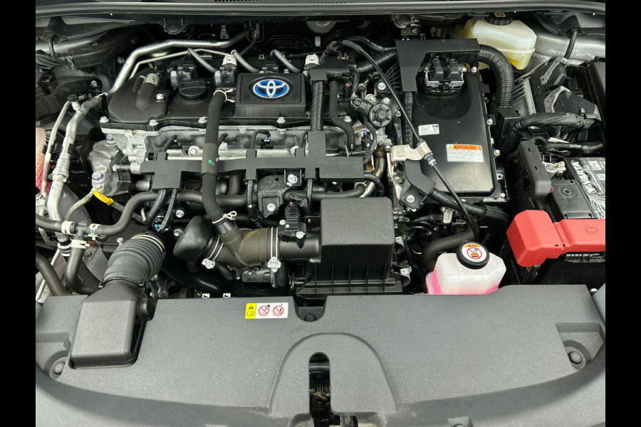 Toyota Corolla Touring Sports 1.8 Hybrid Business Plus Volledig Leder Airco ECC Navi Carplay PDC VA + Camera Adaptive Cruise Control Full LED 17" Velgen NL Auto 1e Eig. Dealer onderhouden