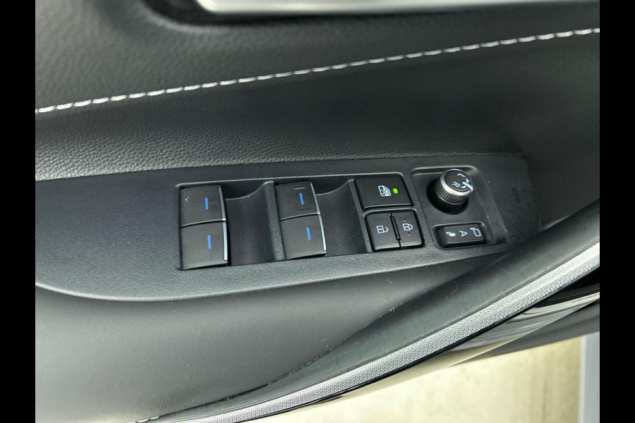 Toyota Corolla Touring Sports 1.8 Hybrid Business Plus Volledig Leder Airco ECC Navi Carplay PDC VA + Camera Adaptive Cruise Control Full LED 17" Velgen NL Auto 1e Eig. Dealer onderhouden