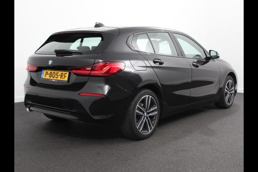 BMW 1-serie 118i Automaat High Executive | Navigatie | Apple Carplay/Android Auto | Parkeersensoren | Virtual Cockpit | Stoelverwarming | Cruise Control | Ledverlichting | Sfeerverlichting | Getinte ramen | Climate Control