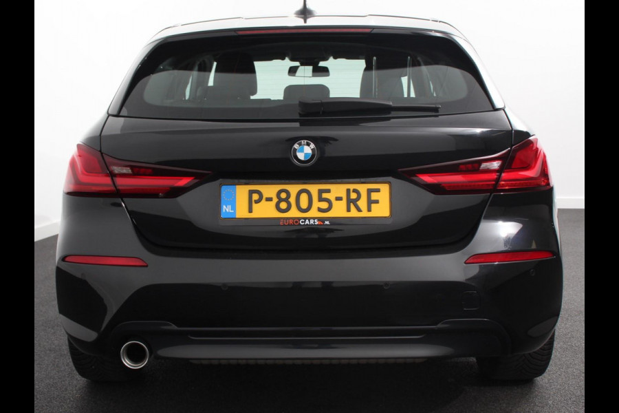 BMW 1-serie 118i Automaat High Executive | Navigatie | Apple Carplay/Android Auto | Parkeersensoren | Virtual Cockpit | Stoelverwarming | Cruise Control | Ledverlichting | Sfeerverlichting | Getinte ramen | Climate Control