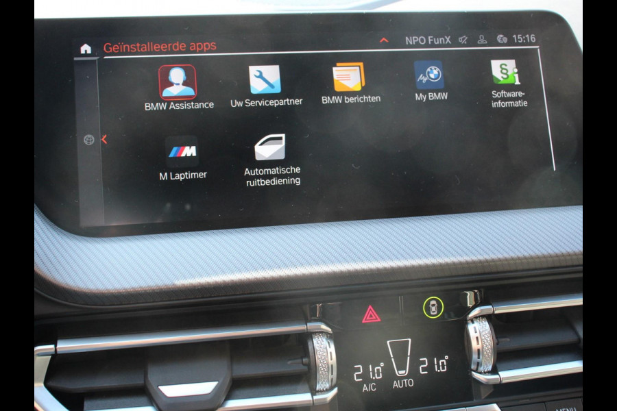 BMW 1-serie 118i Automaat High Executive | Navigatie | Apple Carplay/Android Auto | Parkeersensoren | Virtual Cockpit | Stoelverwarming | Cruise Control | Ledverlichting | Sfeerverlichting | Getinte ramen | Climate Control