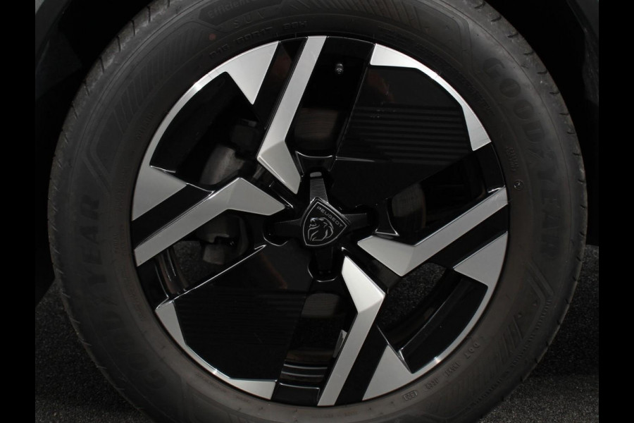 Peugeot 2008 1.2 PureTech 130 GT Automaat Clima Control Camera Achter Navigatie d.m.v. Apple Carplay / Android auto Velgen 17 inch