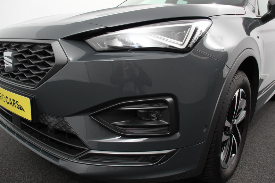 Seat Tarraco 1.5 TSI 150pk FR DSG 7p. | DEMO ! |  Navigatie | Apple Carplay/Android Auto | Camera | Parkeer sensoren | Digitale Cockpit | Lichtmetalen velgen | Stoelverwarming | Stoel bestuurder electrisch verstelbaar