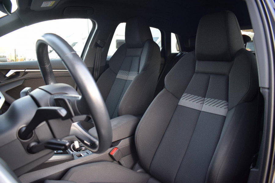 Audi A3 Sportback 35 TFSI Business edition | Apple CarPlay | Stoelverw. | Camera | Virtual