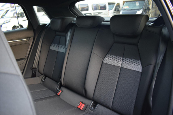Audi A3 Sportback 35 TFSI Business edition | Apple CarPlay | Stoelverw. | Camera | Virtual