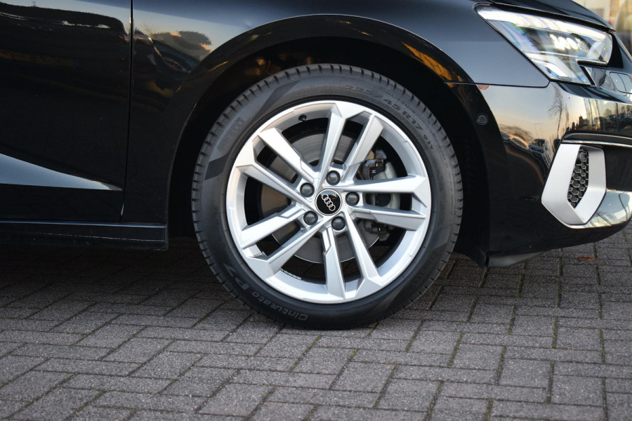 Audi A3 Sportback 35 TFSI Business edition | Apple CarPlay | Stoelverw. | Camera | Virtual