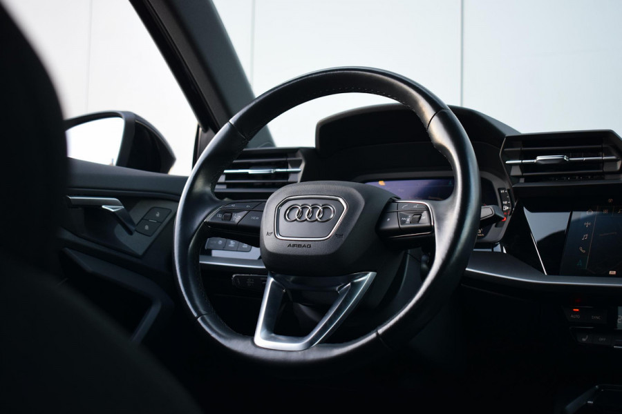 Audi A3 Sportback 35 TFSI Business edition | Apple CarPlay | Stoelverw. | Camera | Virtual