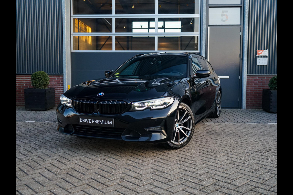 BMW 3 Serie Touring 320d High Executive