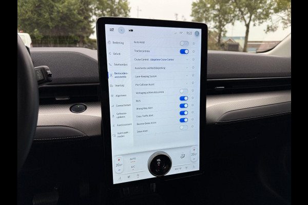 Ford Mustang Mach-E Aut. 75kWh | Leder | Navi | B&O Sound | 360 Camera |