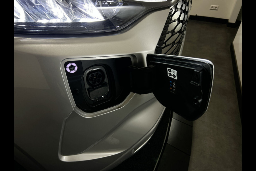 Ford E-Transit Custom 340 L2H1 Limited 71 kWh 218PK Camera | Navi | Trekhaak | 2x Schuifdeur | Nieuw! Wordt verwacht