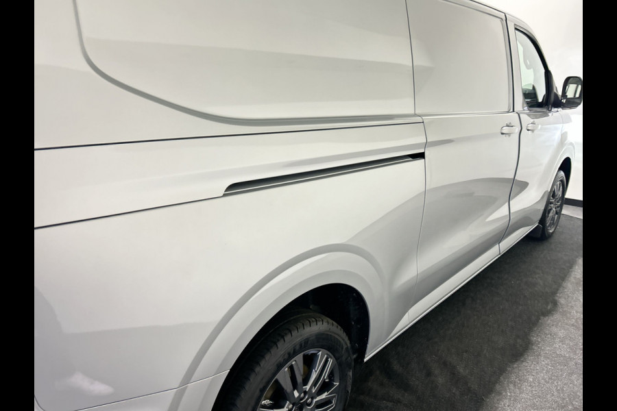 Ford E-Transit Custom 340 L2H1 Limited 71 kWh 218PK Camera | Navi | Trekhaak | 2x Schuifdeur | Nieuw! Wordt verwacht