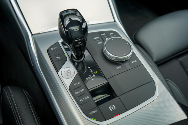 BMW 3 Serie Touring 320d High Executive