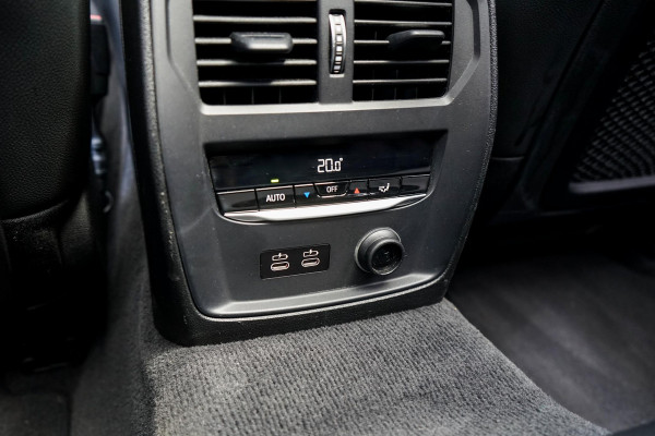 BMW 3 Serie Touring 320d High Executive