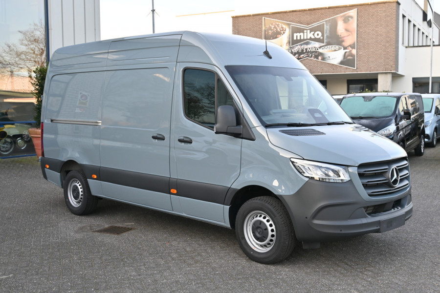 Mercedes-Benz Sprinter 315 CDI L2H2 Pro HD LED, Geveerde stoel, Navigatie met smartphone integratiepakket, Etc.