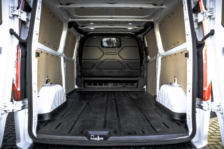 Ford Transit Custom 2.0 TDCI L2H1 Trend | 130 PK | Automaat | Carplay | Camera | Cruise | Airco | 3-Zits