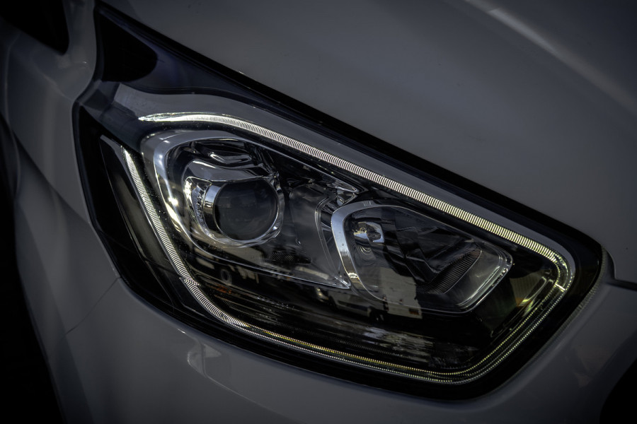 Ford Transit Custom 2.0 TDCI L2H1 Trend | 130 PK | Automaat | Carplay | Camera | Cruise | Airco | 3-Zits