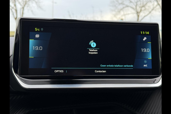 Peugeot e-2008 EV GT Pack 50 kWh | 3D Cockpit | Camera | Panorama | Sfeer Verlichting |