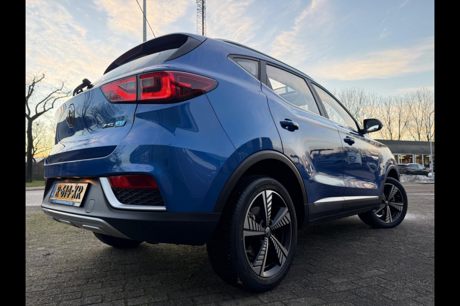 MG Mg Zs EV Luxury 2021 45 kWh ACC PANORAMA DAK LEDER AUT CARPLAY NAVI LUXE