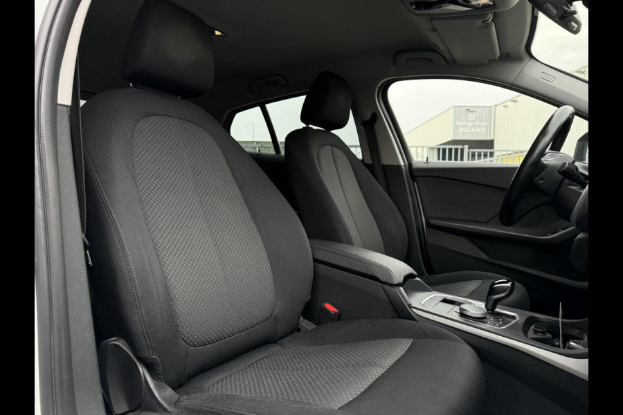 BMW 1-serie 118i Aut. Executive Bus. Edition | LED | Navi | LMV | Virtual Live Cockpit |