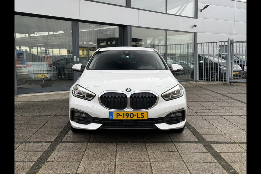 BMW 1-serie 118i Aut. Executive Bus. Edition | LED | Navi | LMV | Virtual Live Cockpit |