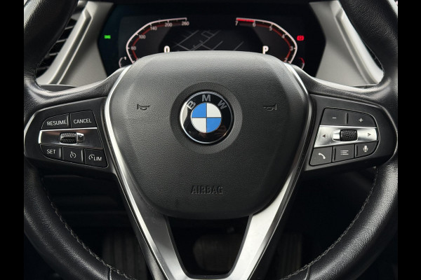 BMW 1-serie 118i Aut. Executive Bus. Edition | LED | Navi | LMV | Virtual Live Cockpit |