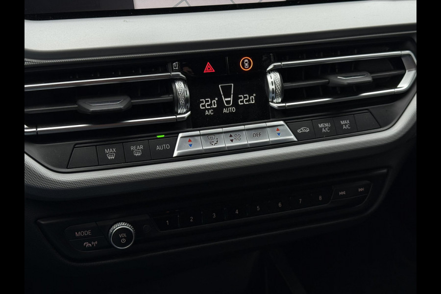 BMW 1-serie 118i Aut. Executive Bus. Edition | LED | Navi | LMV | Virtual Live Cockpit |