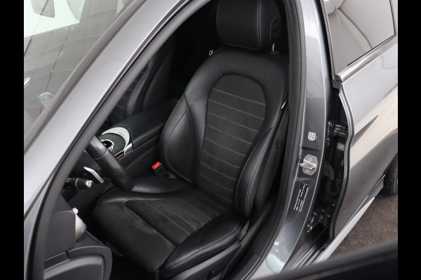Mercedes-Benz C-Klasse 160 AMG Limited | Stoelverwarming | Leder/Alcantara | Camera | Carplay | Digital Cockpit | Navigatie | Park Assist | Full LED