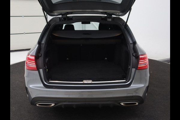 Mercedes-Benz C-Klasse 160 AMG Limited | Stoelverwarming | Leder/Alcantara | Camera | Carplay | Digital Cockpit | Navigatie | Park Assist | Full LED