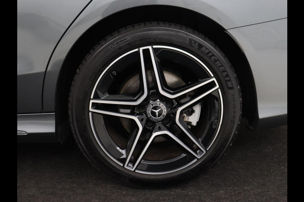 Mercedes-Benz C-Klasse 160 AMG Limited | Stoelverwarming | Leder/Alcantara | Camera | Carplay | Digital Cockpit | Navigatie | Park Assist | Full LED