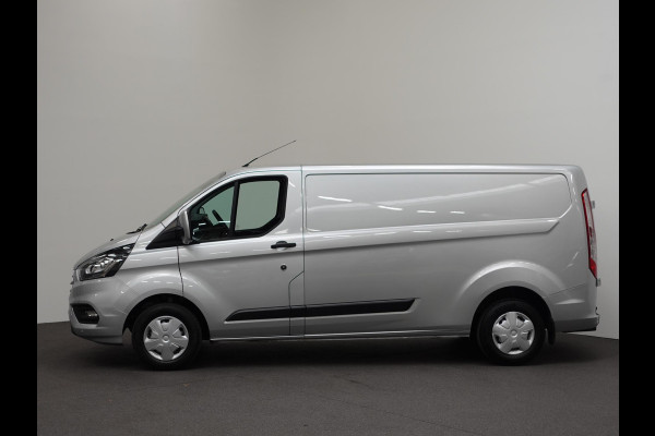 Ford Transit Custom 131pk L2H1 Trend Trekhaak Camera Cruise control Airco Parkeersensoren 3-Zits Euro6