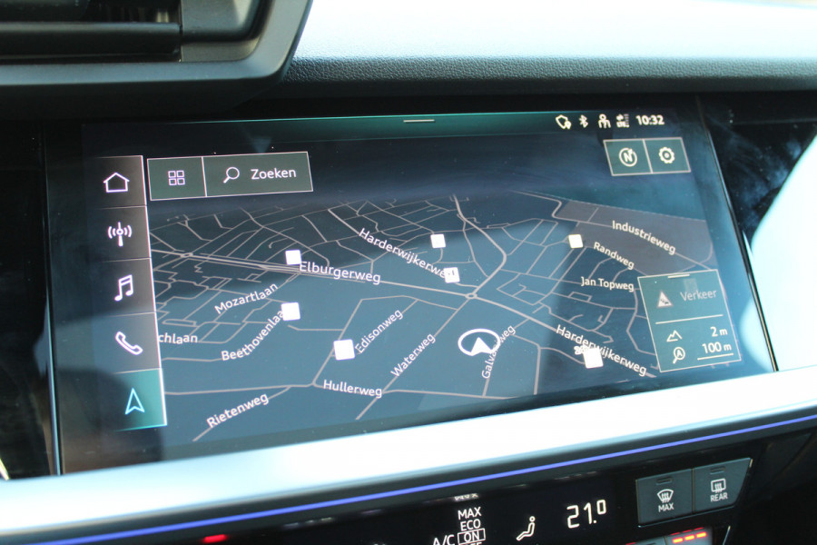 Audi A3 Sportback 35 TFSI edition one | Trekhaak | Panoramadak | Adaptieve Cruise | Matrix | Navigatie