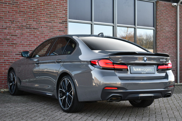 BMW 5 Serie 545e xDrive M-Sport Berninagrau ACC HiFi 20inch Shadow