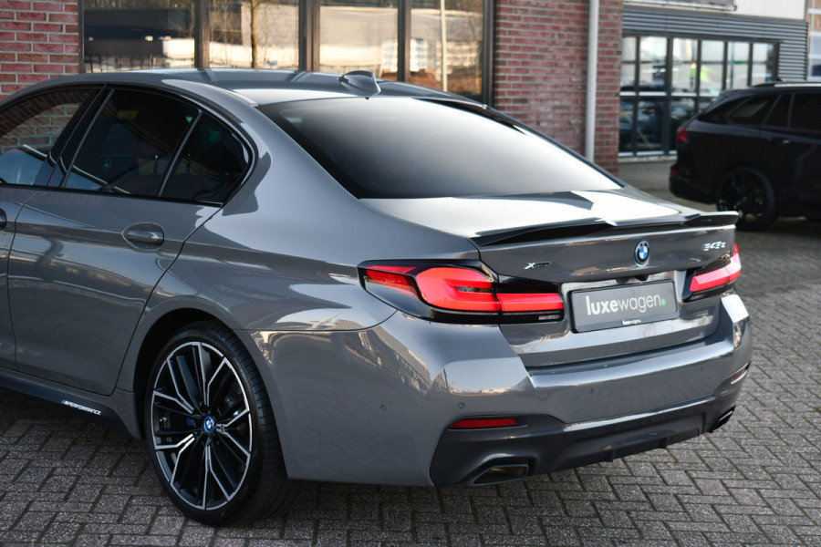 BMW 5 Serie 545e xDrive M-Sport Berninagrau ACC HiFi 20inch Shadow