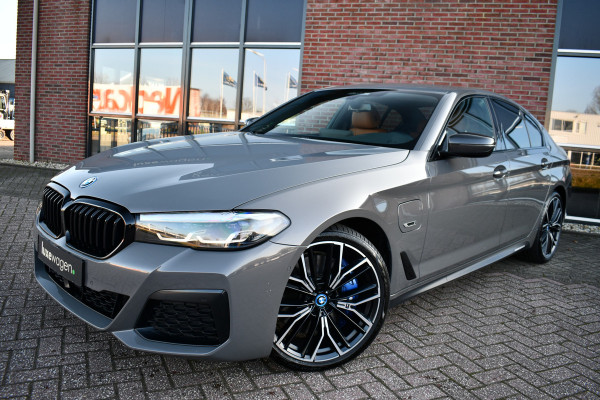 BMW 5 Serie 545e xDrive M-Sport Berninagrau ACC HiFi 20inch Shadow
