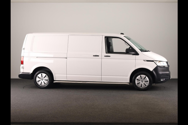 Volkswagen Transporter 2.0 TDI L2H1 28 Comfortline 110 pk | Verlengde garantie | Navigatie via App | Parkeersensoren achter | Cruise control |