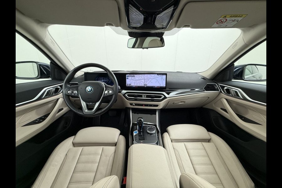 BMW i4 eDrive40 340pk High Executive 84kWh SOH 99% Pano-Dak/Hefdak SportSt+Leer+(Stuur+)Verwarmd 360°Camera Adaptive-Cruise+s&go Park-A Semi-Autopilot Drive-Assist-pro Active-Guard-Plus Elektr.Achterklep Draadl-Lader BAS ESP BMW Individual interieurlijsten Pianolak schwarz BMW Individual Exterieur Line Aluminium satiniert BMW Copilot-pack Dodehoekdetectie/correctie, Kruisend-verkeer-Detectie, rijstrooksensor met correctie, rondomzicht camera, uitwijk assistent) 0-100 5,6 sec. 1600kg trekvermogen! € 73.000 nieuw