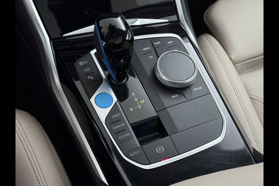 BMW i4 eDrive40 340pk High Executive 84kWh SOH 99% Pano-Dak/Hefdak SportSt+Leer+(Stuur+)Verwarmd 360°Camera Adaptive-Cruise+s&go Park-A Semi-Autopilot Drive-Assist-pro Active-Guard-Plus Elektr.Achterklep Draadl-Lader BAS ESP BMW Individual interieurlijsten Pianolak schwarz BMW Individual Exterieur Line Aluminium satiniert BMW Copilot-pack Dodehoekdetectie/correctie, Kruisend-verkeer-Detectie, rijstrooksensor met correctie, rondomzicht camera, uitwijk assistent) 0-100 5,6 sec. 1600kg trekvermogen! € 73.000 nieuw